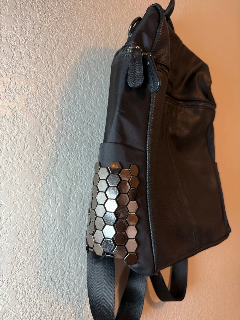 N/A black backpack